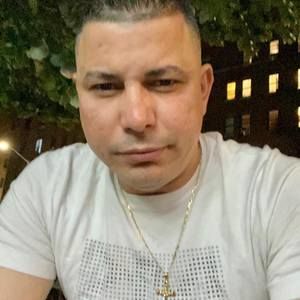 Meet your Posher, Luis angel